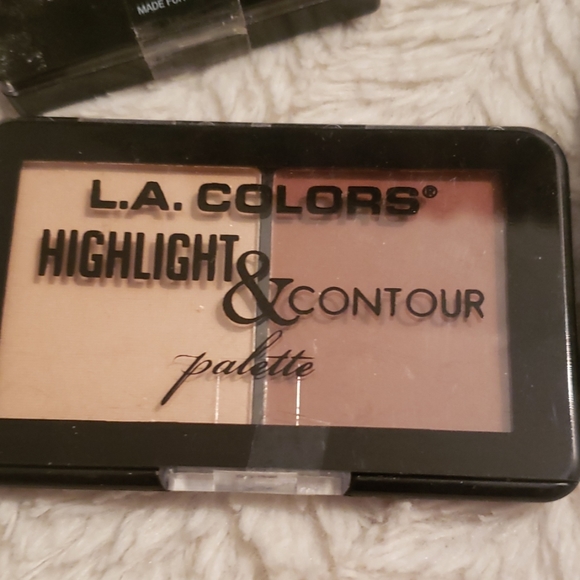 Makeup bundle - Picture 5 of 6